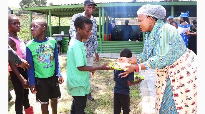 This is not the first time the First Lady has launched a project directly for children living on the streets and drug addicts.