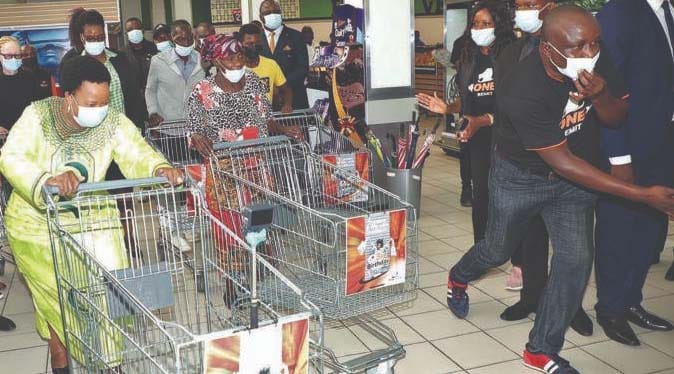 First Lady Auxillia Mnangagwa races to pick groceries on Friday afternoon