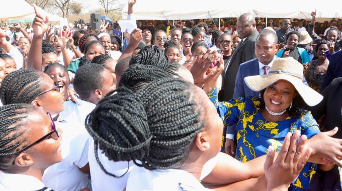 Health Ambassador First Lady Dr Auxillia Mnangagwa is welcomed by United Bulawayo Hospitals student nurses and also those from Mpilo in Bulawayo yesterday. – Pictures: John Manzongo