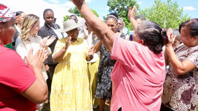 First Lady receives red carpet welcome in Dominican Republic following a special invitation from UN Tourism and the DR Government.