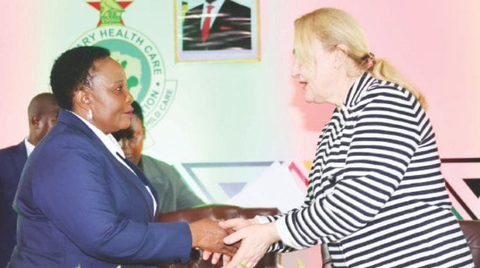 First Lady organises first-of-its-kind forum for health sector bringng together hundreds of health professionals from around the country.