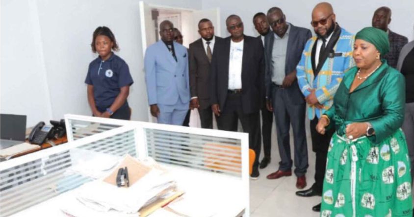 Mutare businesspeople led by Minister of State for Manicaland Provincial Affairs and Devolution Advocate Misheck Mugadza listen attentively as First Lady Dr Auxillia Mnangagwa takes them on a tour of Angel of Hope Drug Rehabilitation Centre in Mbare, Harare