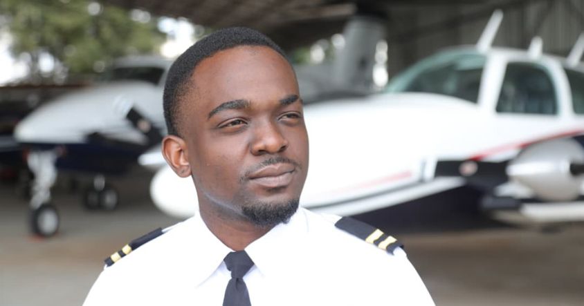 Emmanuel Tika who is from Insuza thanking First Lady Dr Auxillia Mnangagwa for giving him an opportunity to train as a pilot under Angel of Hope Foundation scholarship at CATS Aviation Training Academy at Charles Prince Airport